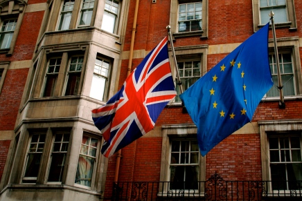 Leave EU support growing, says poll
